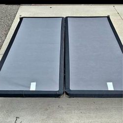 Queen Size Box Spring And Mattress 