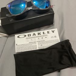 Oakley blue/white transparent brand new