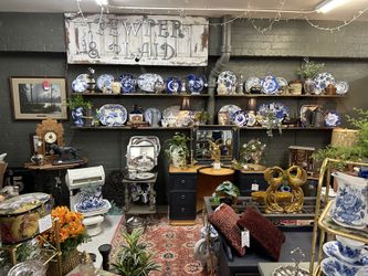 Antiques, Vintage, Custom Pieces And Collectables 