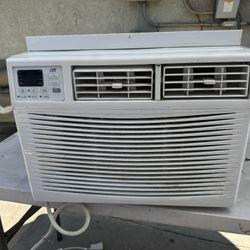 Window AC Unit (12000)