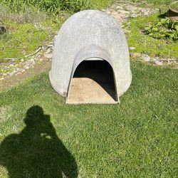 Outdoor Dog House 