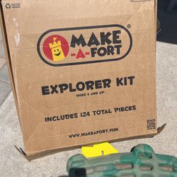 Make-A-Fort Explorer Kit