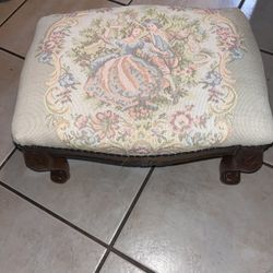 Vintage French Louis XV  Victorian Courting Couple Foot Stool