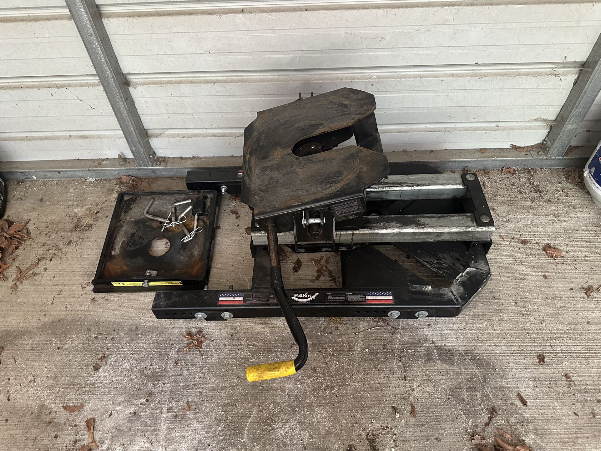 Pullrite 2900 5th Wheel Hitch 18k