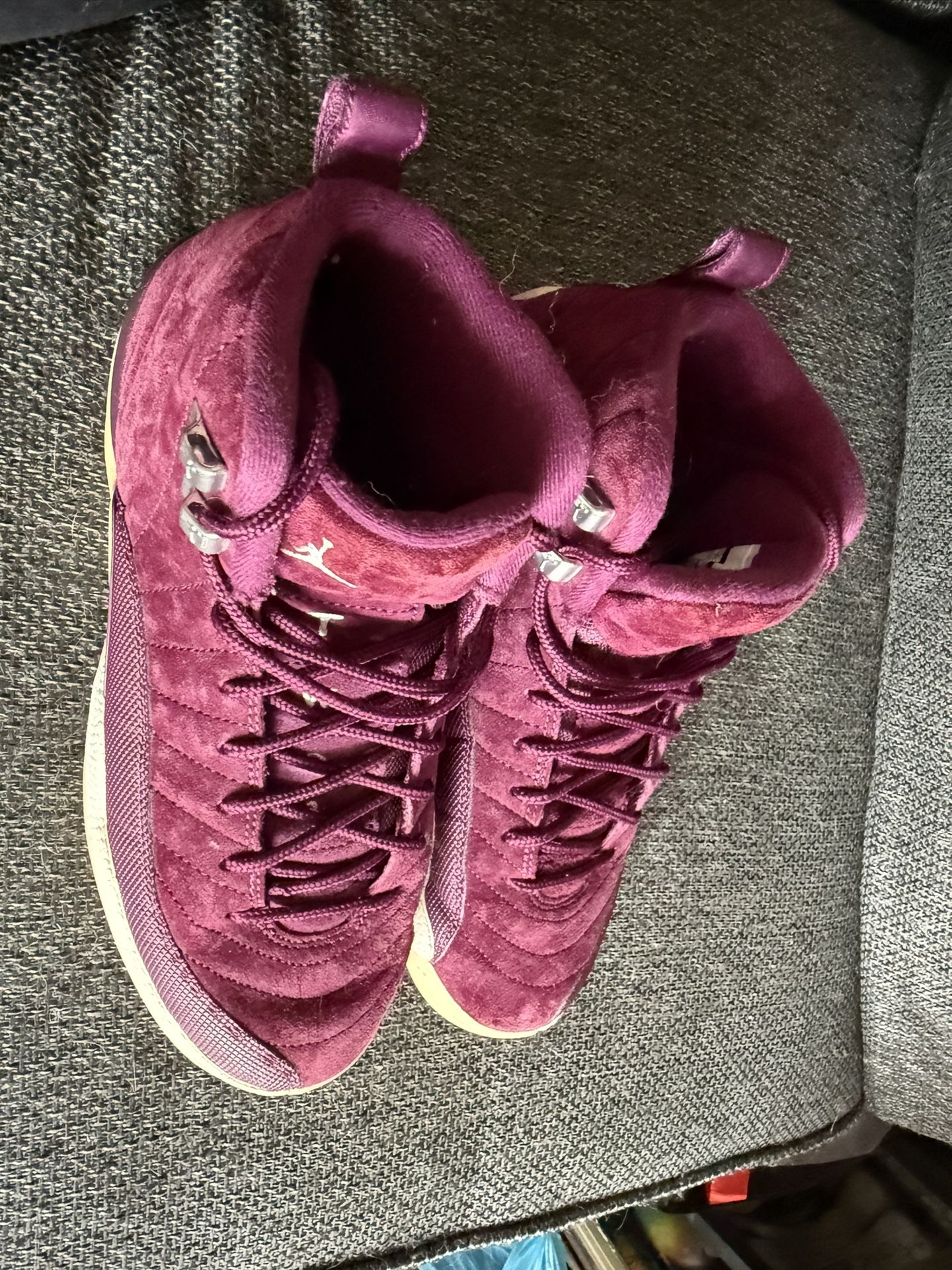 Air Jordan 12 Retro “Bordeaux”