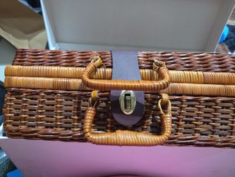 Picnic basket