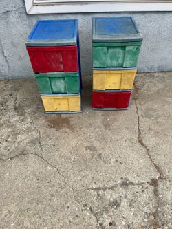 $5 -Kids 3 drawers storage unit