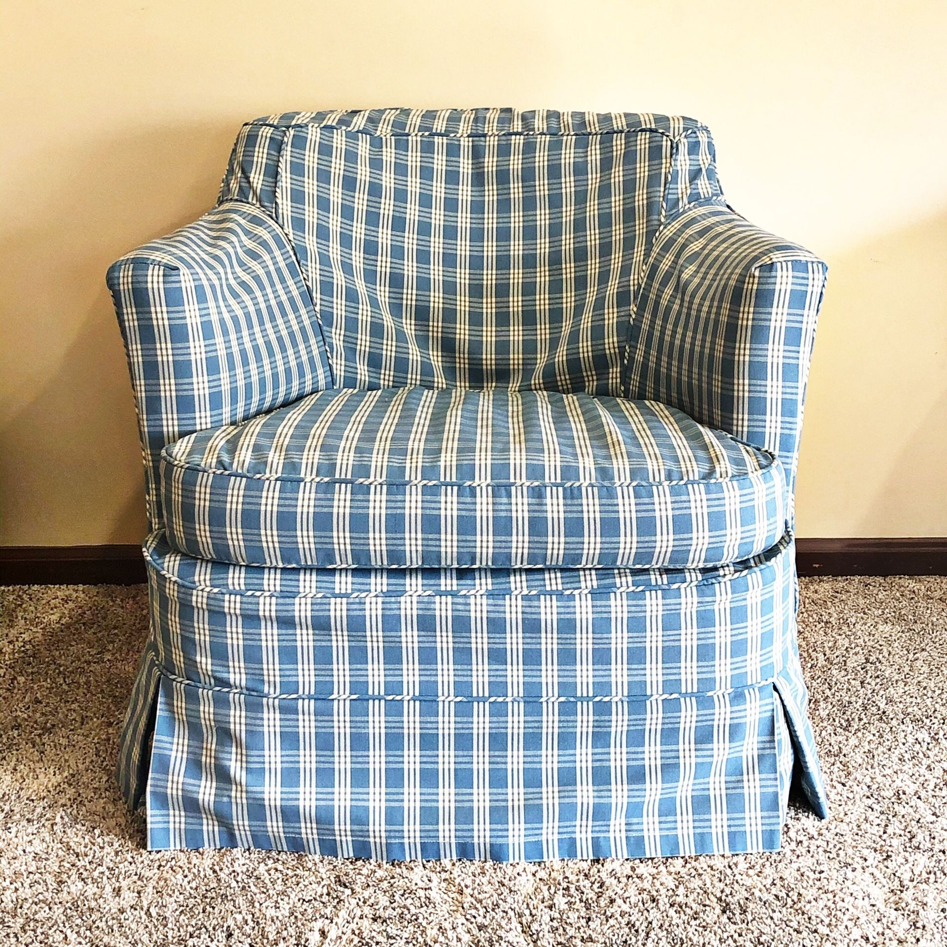 Upholstered Chair w/Wheels & Custom Slipcover