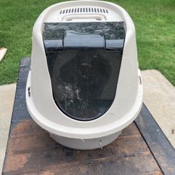 Revolving Door Kitty Liter Box