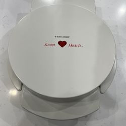 Vintage Black & Decker Sweet Hearts Waffle Maker (Tested/Working)