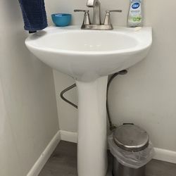 Pedestal Sink With Brushed Silver Faucet Included
