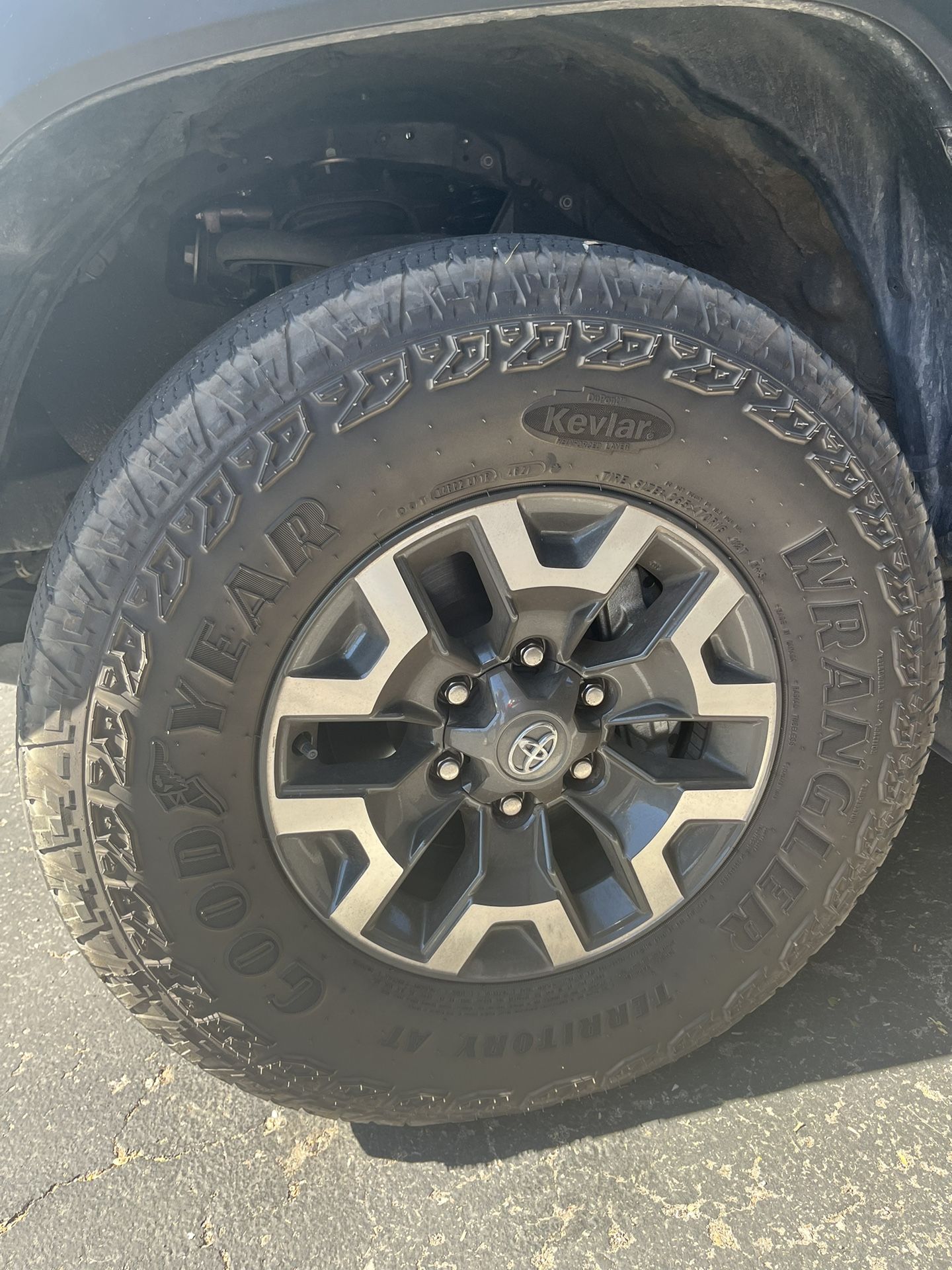 Stock TRD Off road Wheels +Tire