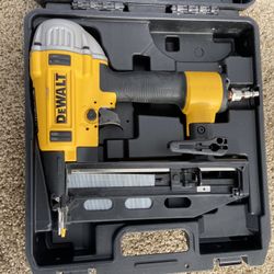 Dewalt Staple Gun