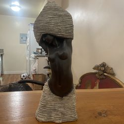 Collectible sculptural figure