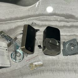 🎁 🎅🏻 Yale Assure lock 2 touch with key