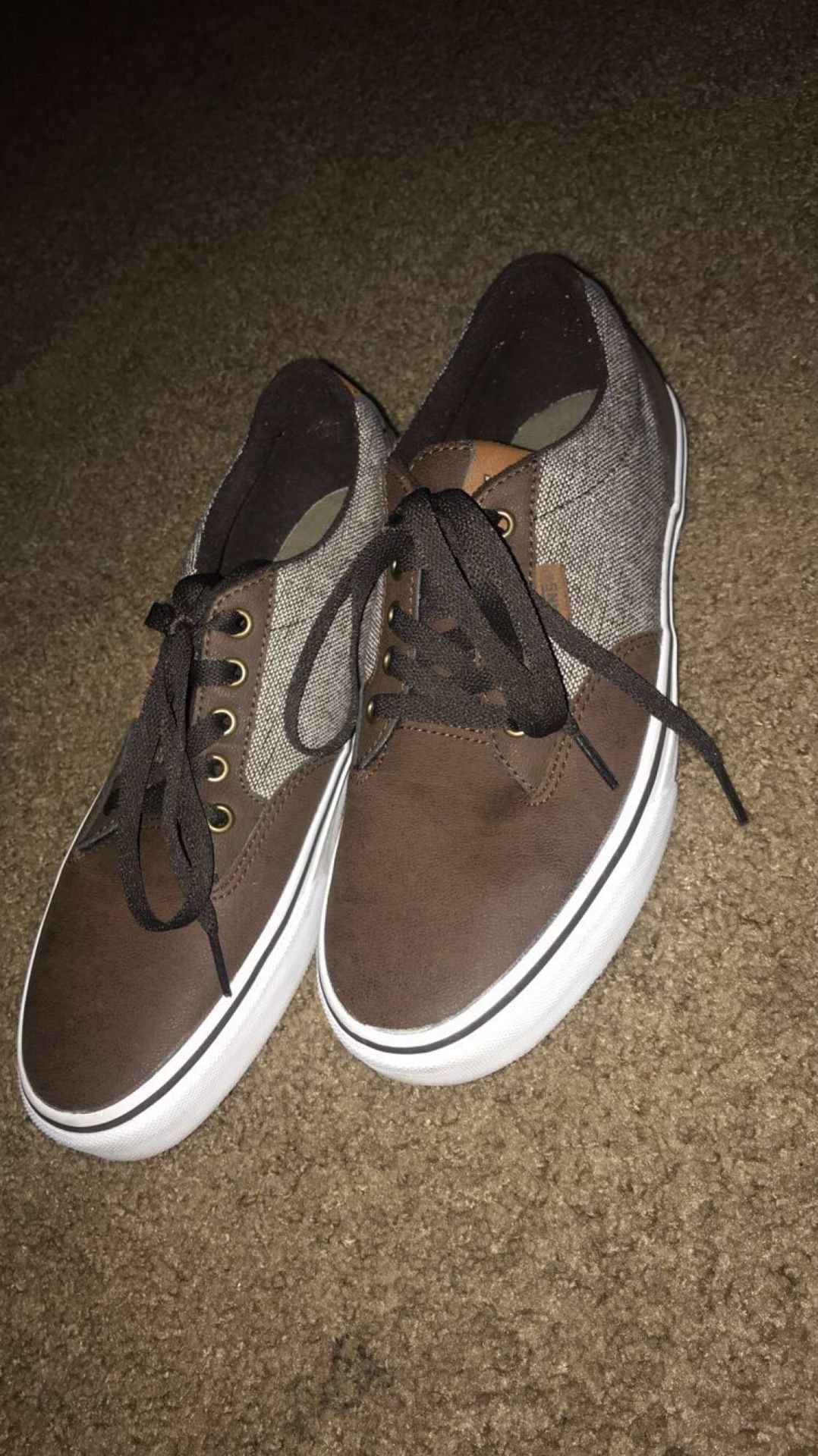 *SELLING FOR A FRIEND* Brown leather Vans