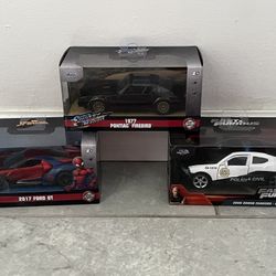 1:32 Diecast Cars smokey Bandit 1977 Pontiac Firebird, Spiderman 2017 Ford GT,  Dodge Charger f&f