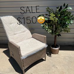 BRAND NEW PATIO RECLINING CHAIRS