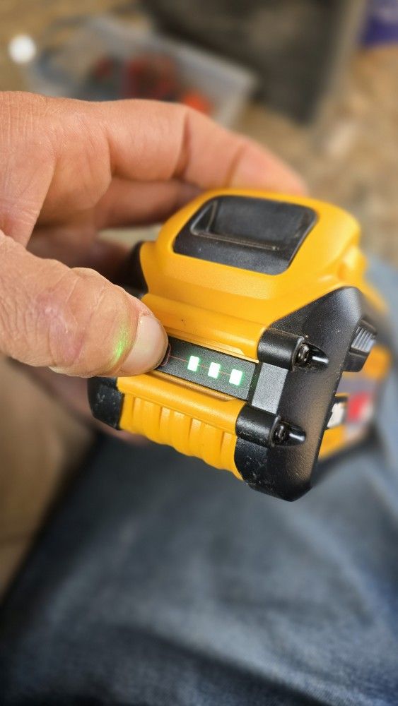 Brand New DeWalt 12Ah 20v 60v Max Lithium Replacement Battery for all DeWalt Power Tools