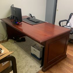 Free Executive desk & Cabinet