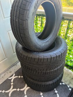 Set of 4 BFGoodrich Tires – 265/65R17