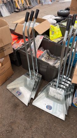 Dust pans