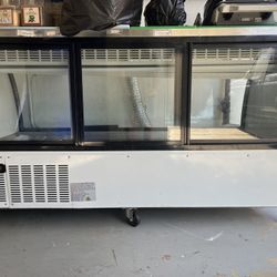 3 Sliding Door Showcase