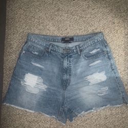 WOMENS SIZE 12 AERO HIGH RISE CURVY MOM JEAN SHORTS 