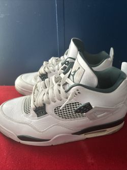 Jordan 4’s