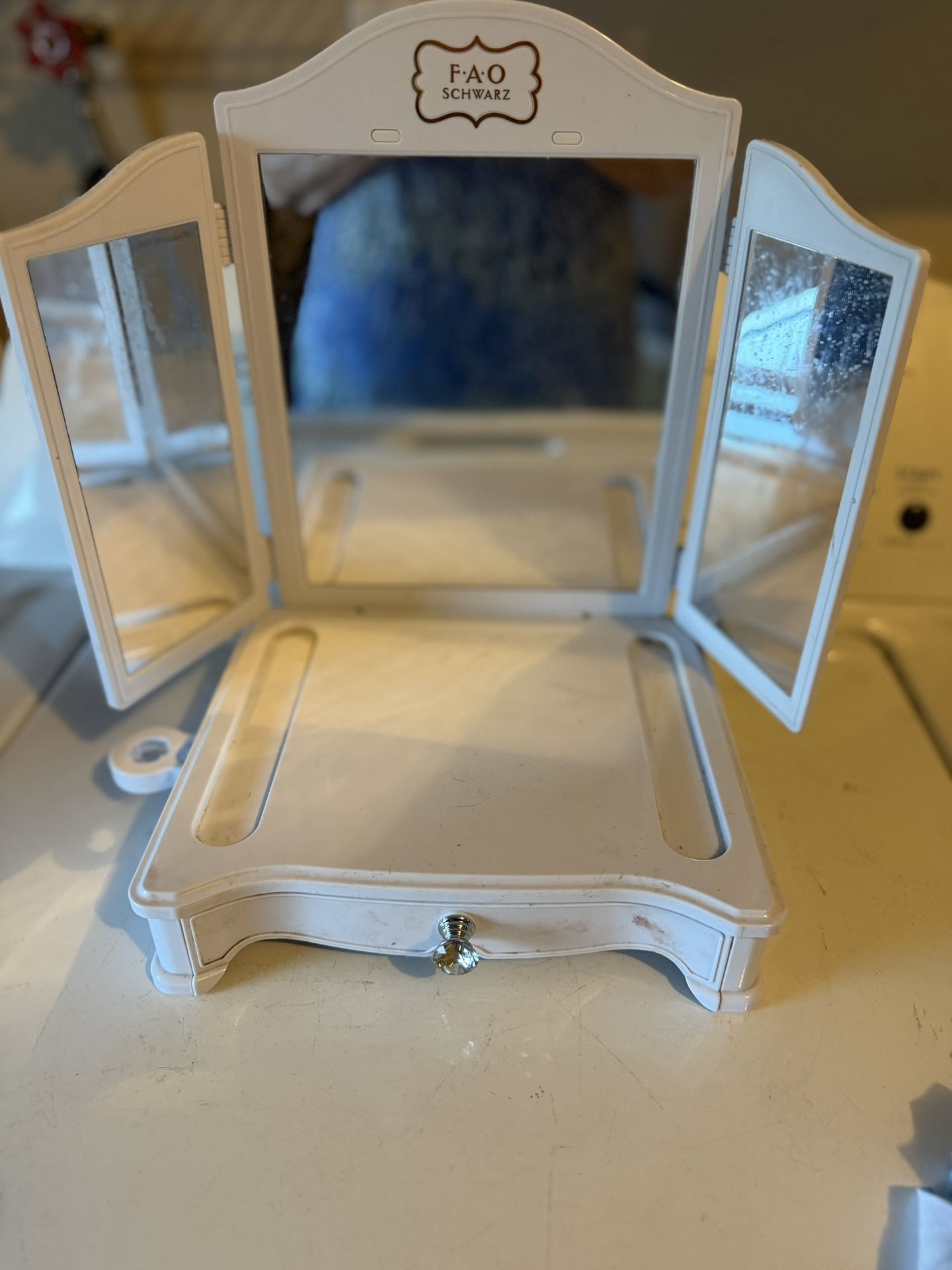 Girls Fao Schwartz Make Up Mirror