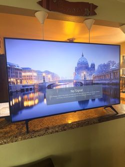 LG 55" Class UQ8000-Series 4K LED UHD WebOS 22 Smart w/ThinQ AI TV - 55UQ8000AUB
