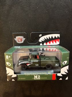 M2 Machines Shark Mouth 1959 Chevy Apache De Luxe Fleetside Die-cast