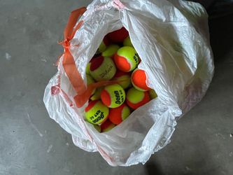 Youth tennis balls