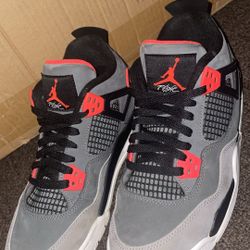 Jordan 4s Infared (Size 7y)