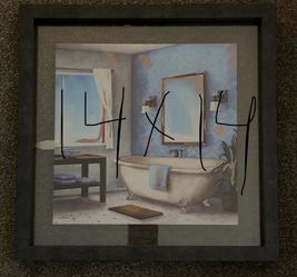 Bathroom wall decor