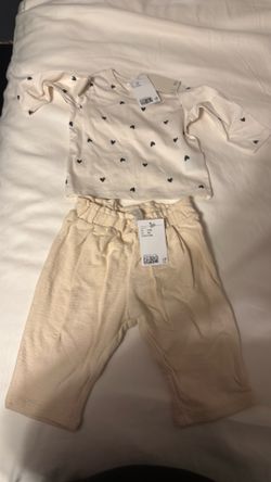 H&M baby outfit