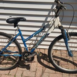 Used Girls Mountain Bike - Needs rear Intertube