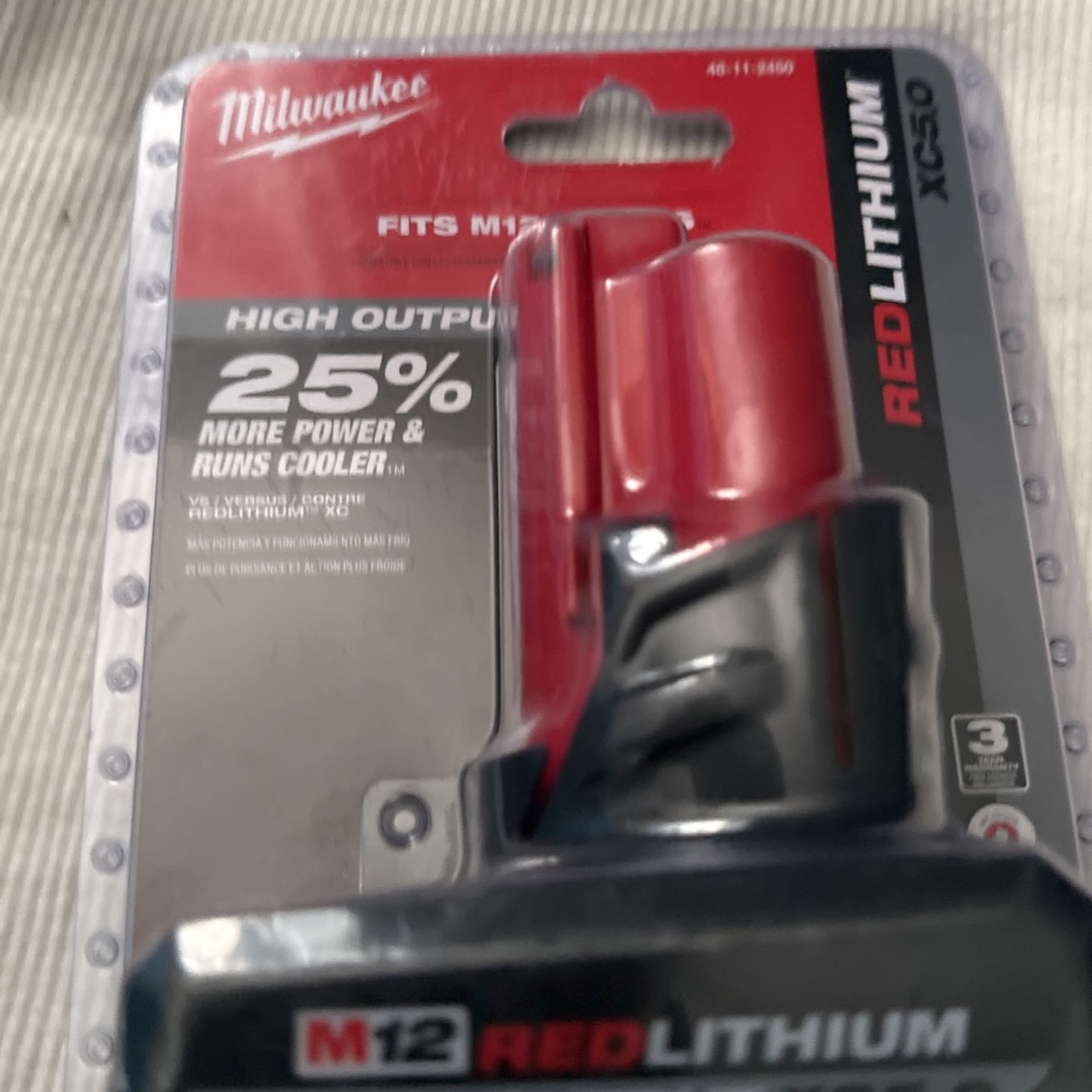 Millwakee Battery Electronics & Media