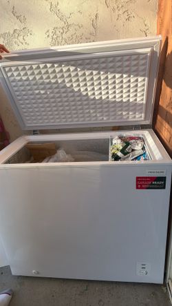 Freezer chest