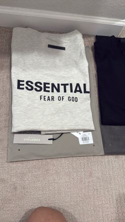 Essential Tee Shirts With 3d appliqué logo size XL Brand New With Tags