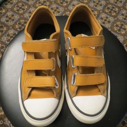 Converse Boy Shoes Size 2