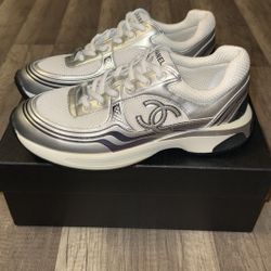 Chanel Runners