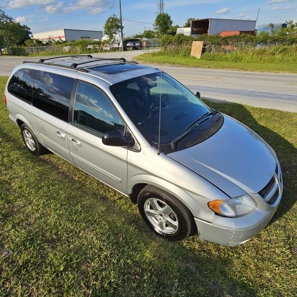 2005 Dodge Grand Caravan