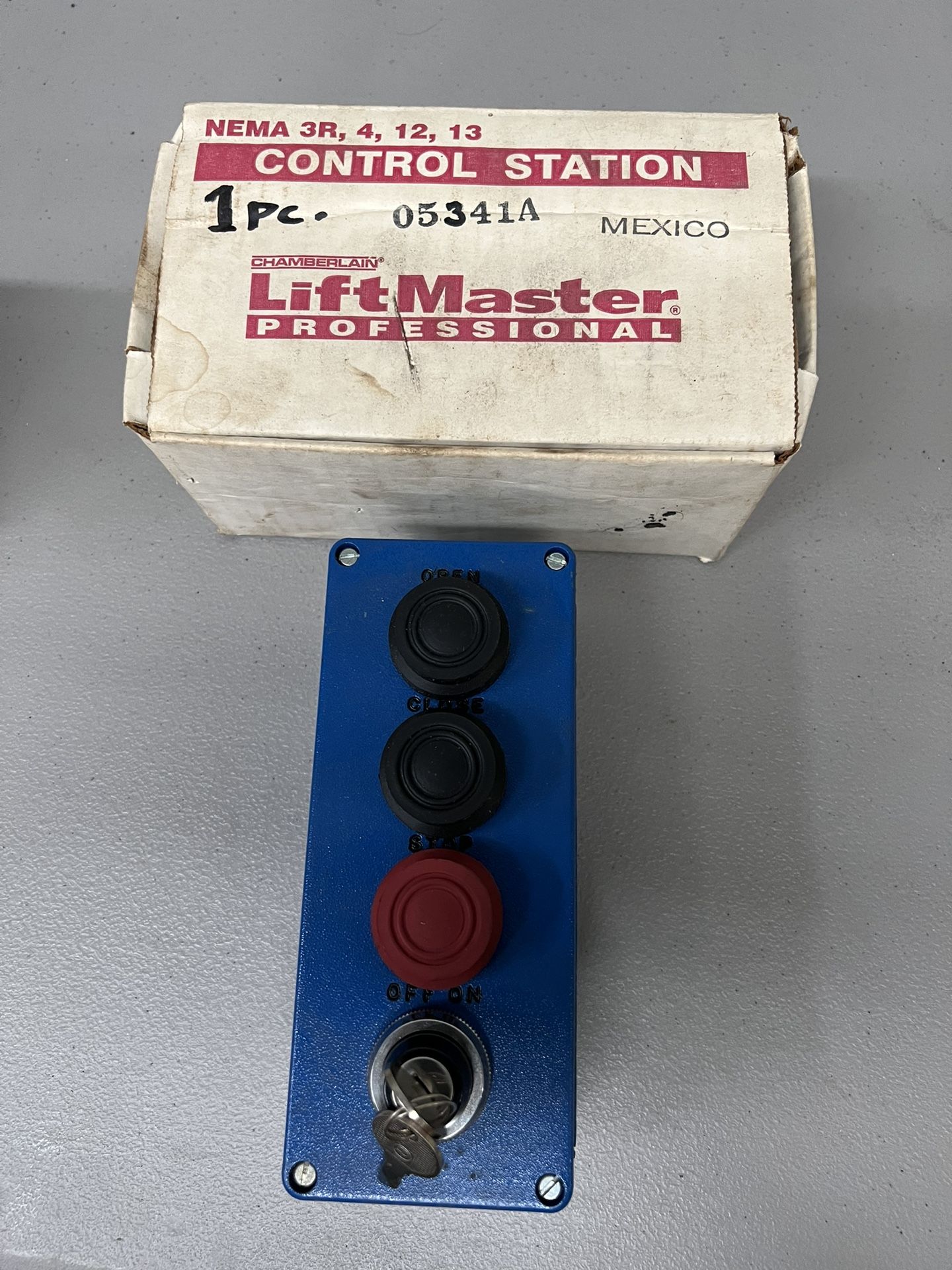 Lift Master Industrial Control Station