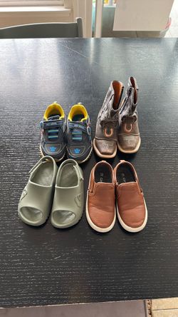Toddler shoes size 10