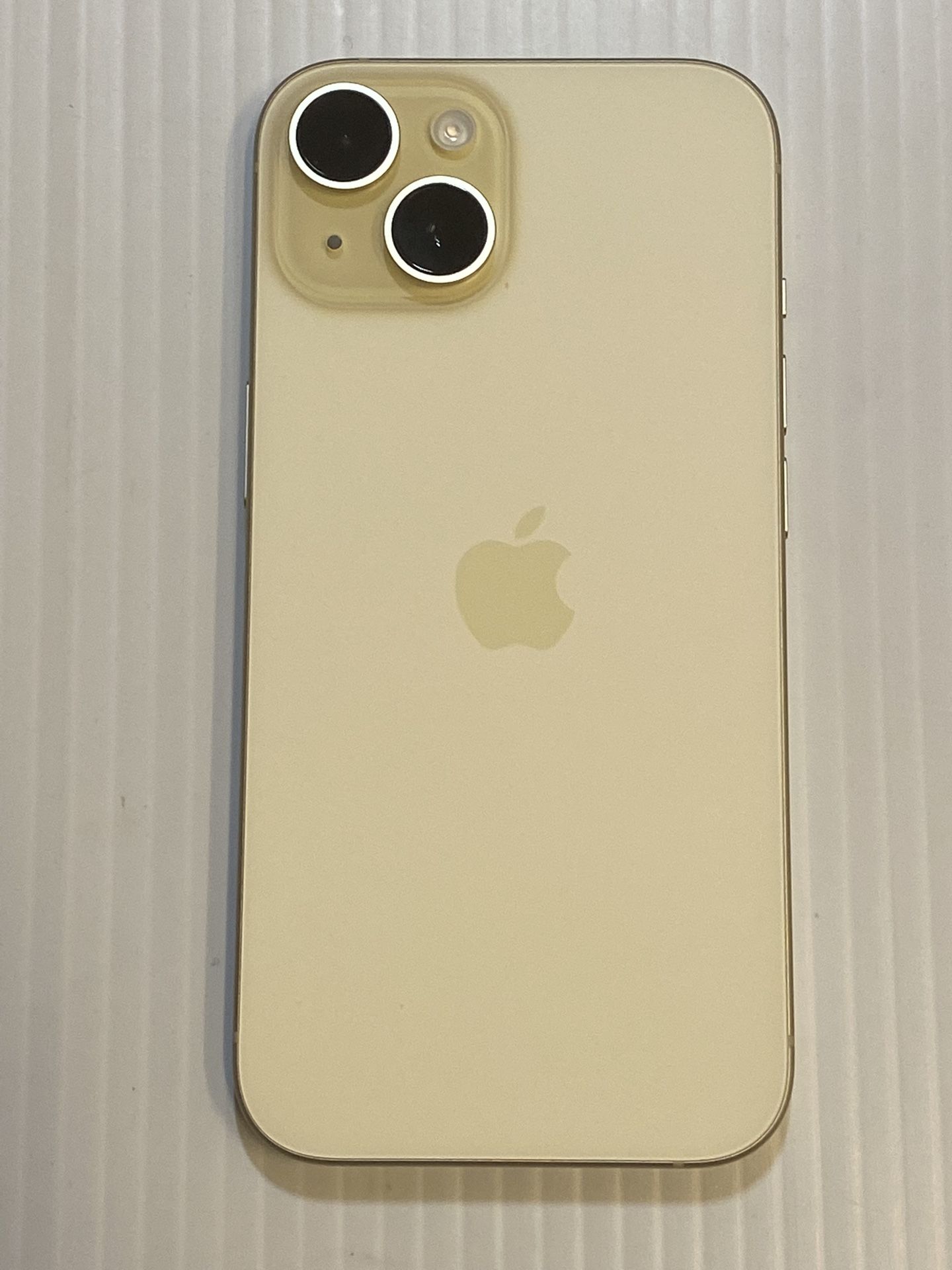 iPhone 15 100% Fully Unlocked