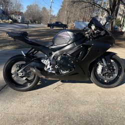 2011 Suzuki Gsxr 600 8k Miles