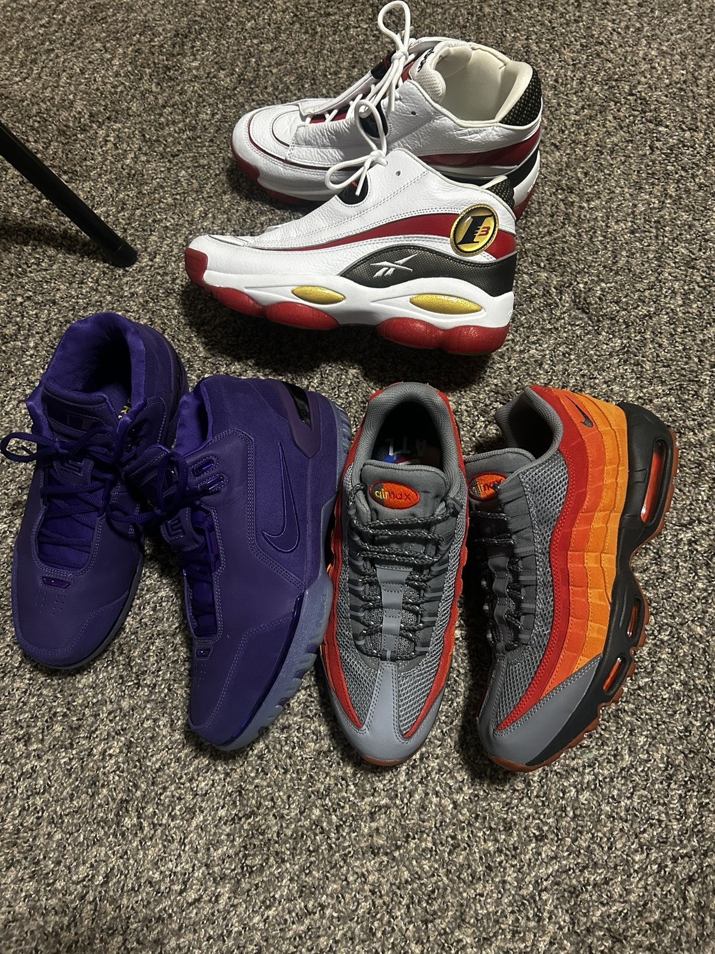 NIKES LEBRON DEION BARKLEY OFF WHITE SUPREME $800