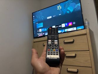 Band New Samsung Smart TV