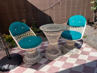 MCM Russel Woodard spun fiberglass 2-chair patio set